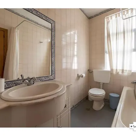 Shutterbug, Typical Apartment Lisbon